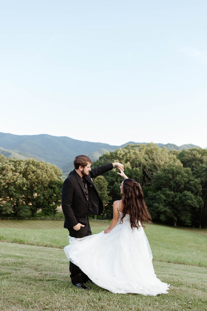 Sunset photos of couple in the mountains at a North Carolina Wedding